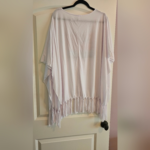 VENUS White Fringe Beach Coverup 1X-2X - Picture 3 of 3